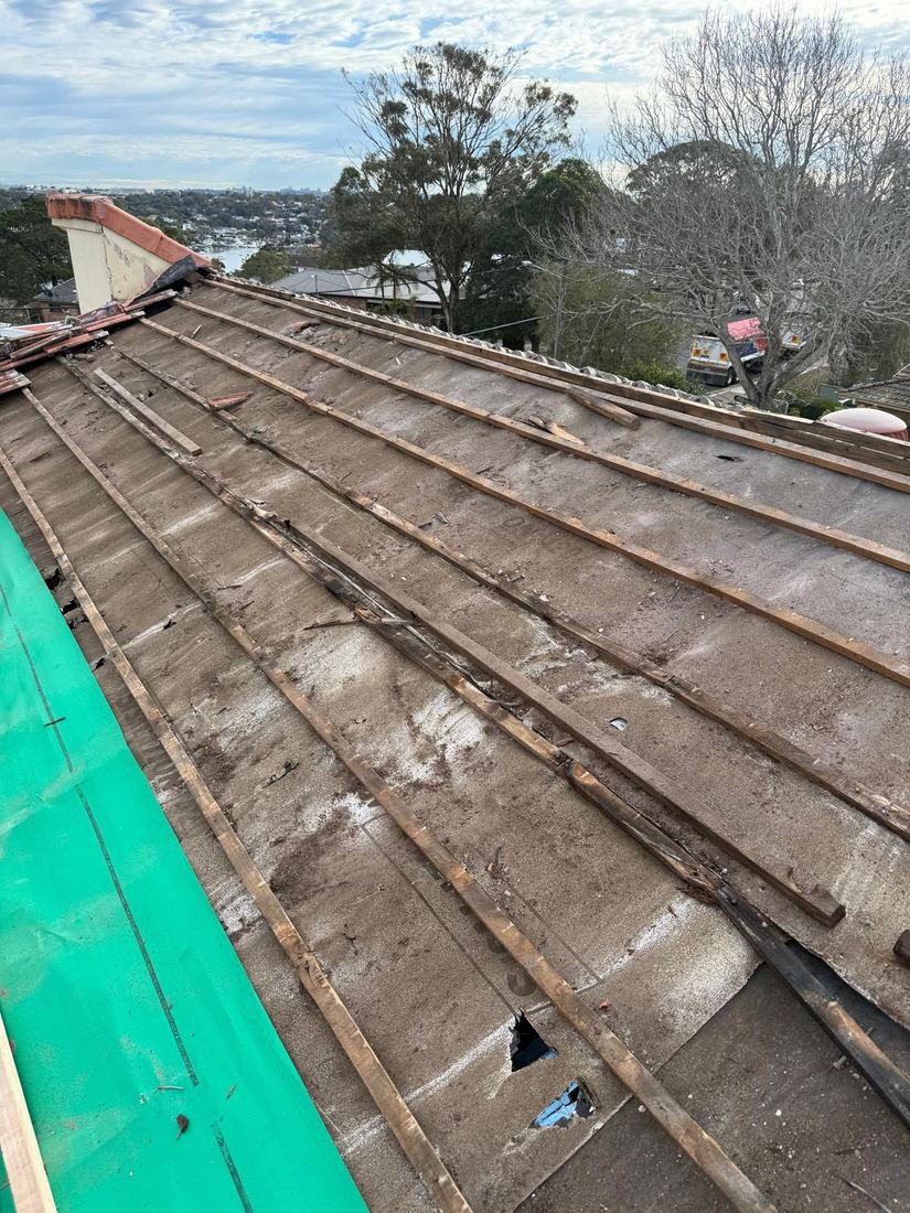New battens and underlay during a major tile roof repair